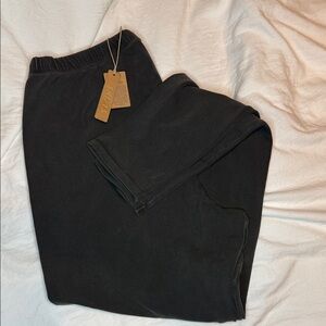 SKIMS Black Leggings
